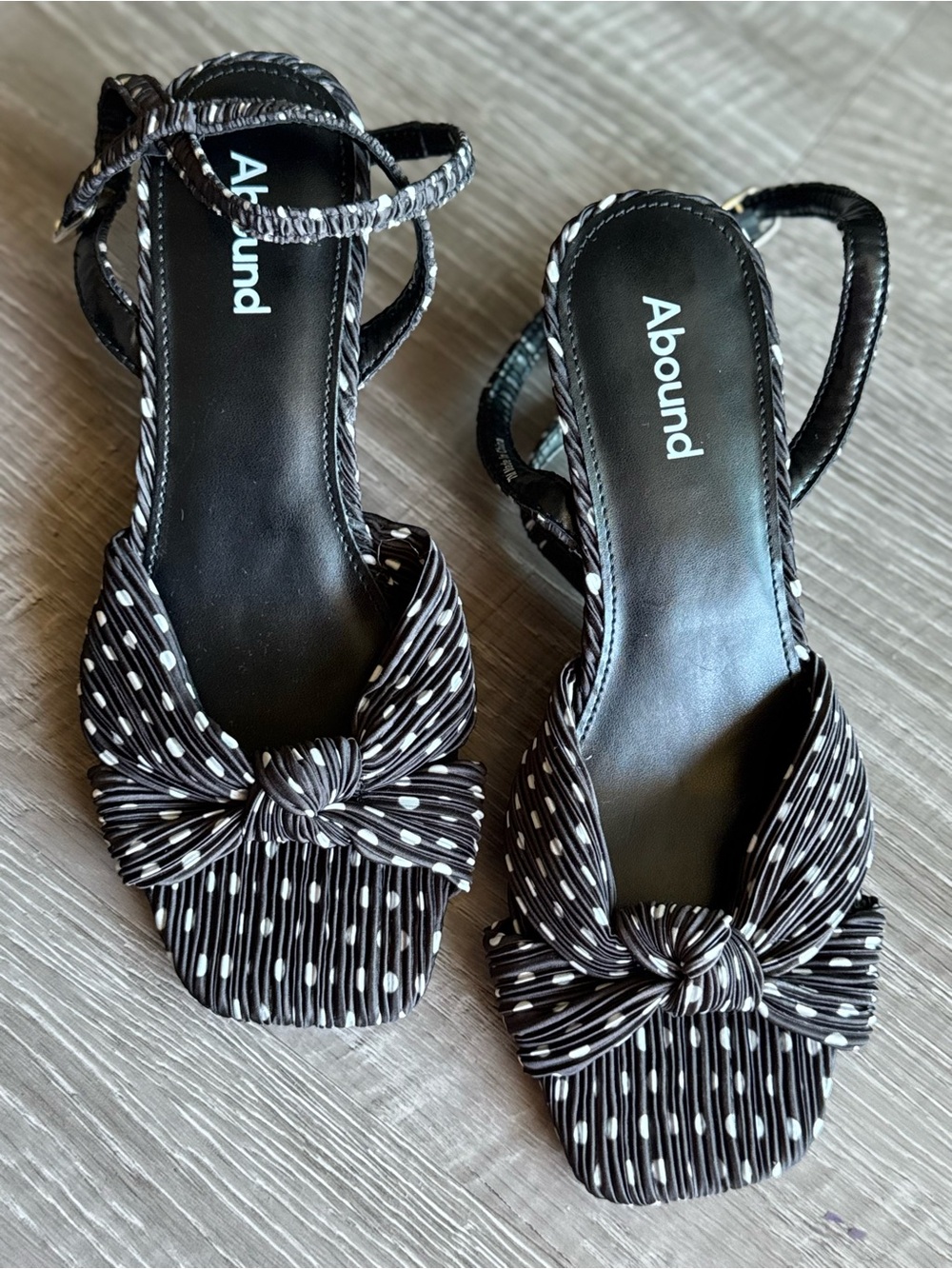 Diana Kitten Heel Sandal